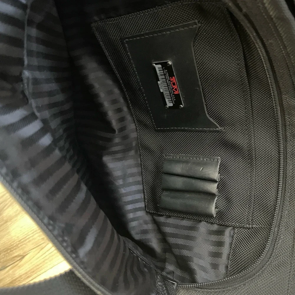 Tumi vintage slim